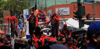 una carroza de la Huelga de Dolores