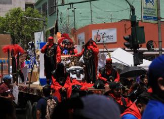 una carroza de la Huelga de Dolores