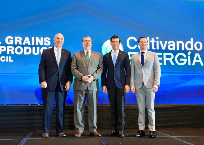 Etanol y aranceles, los temas centrales de la misión T.R.U.M.P. que visita Guatemala