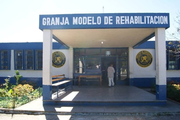 Ingreso al Centro de Rehabilitación Pavón. Foto La Hora: Mingob