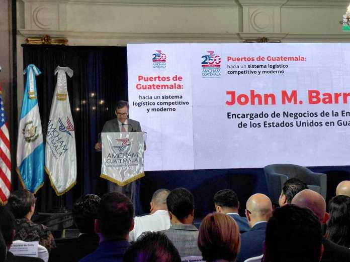John Barrett dice que puertos de Guatemala deben estar libres de la influencia maligna del Partido Comunista Chino