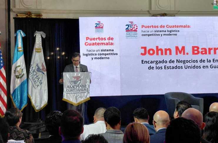 John Barrett dice que puertos de Guatemala deben estar libres de la influencia maligna del Partido Comunista Chino