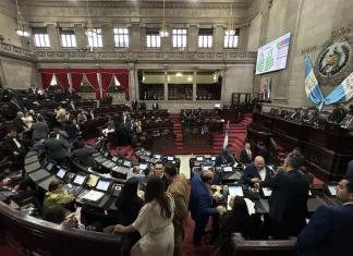 Pleno del Congreso de la República el 16 de marzo cuando fue aprobado el Decreto de los magistrados ante la Corte de Constitucionalidad (CC). Foto La Hora: José Orozco