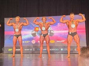 Joseph Baena, hijo de Schwarzenegger y de origen guatemalteco, consigue oro y plata en su debut en fisicoculturismo