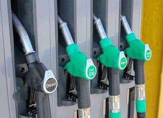 El precio de los combustibles vuelven a subir y alcanzan los Q30 por galón