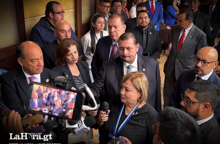 Magistrados electos para el periodo 2026-2032 del Tribunal Supremo Electoral (TSE). Foto La Hora: José Orozco