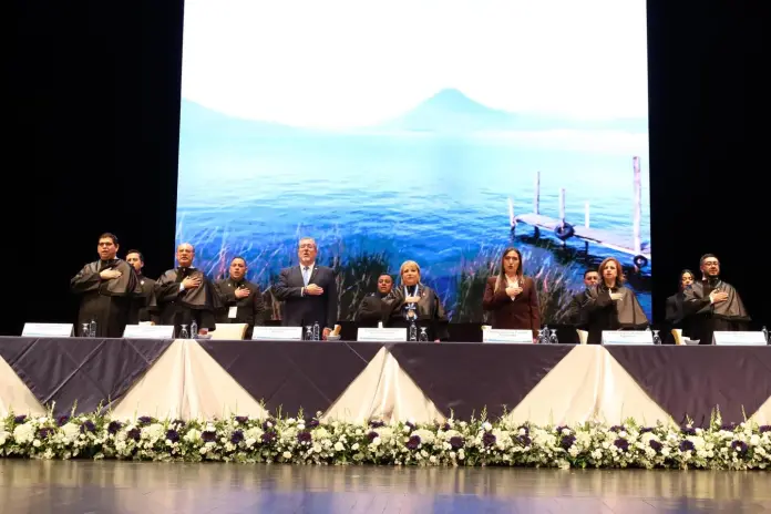 Magistrados del TSE en su acto oficial Magistrados del TSE en su acto oficial. Foto La Hora: Tribunal Supremo Electoral (TSE)