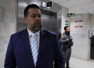 El Juzgado Séptimo Penal suspendió por segunda vez la audiencia de primera declaración en contra del exministro Javier Maldonado. Foto La Hora: Daniel Ramírez