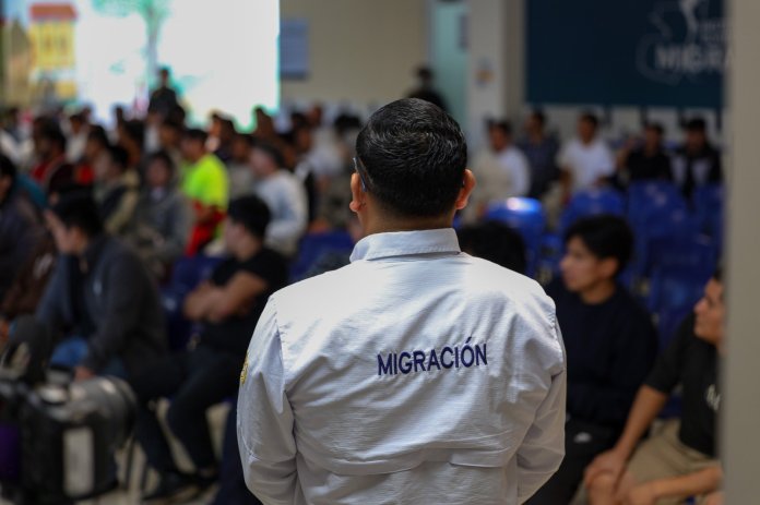 Migra_a47942 Retornados con empleo y acceso al sistema educativo: avances de la Política Migratoria. Foto La Hora: IGM.