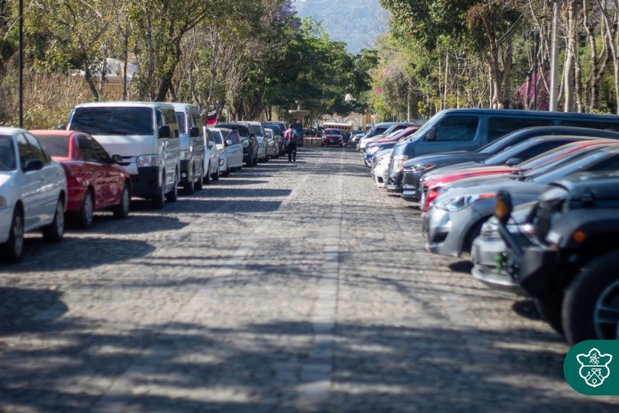 Muni de Antigua fija techo tarifario en dos parqueos municipales con vigencia desde este 24 de marzo