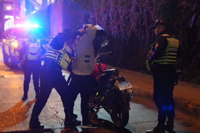 Operativo de tránsito realizado en contra de carreras clandestinas. Foto: Foto La Hora: