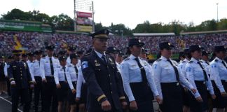 Mingob restablece beca mensual para aspirantes de la PNC y actualiza requisitos de ingreso.