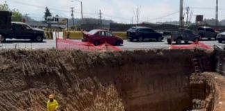 El proyecto del paso a desnivel comenzó a construirse el 26 de enero y según la municipalidad, estaría entregándose a finales de junio. Foto La Hora: captura de pantalla municipalidad de Villa Nueva