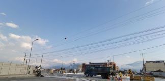 Después de varios años, el paso a desnivel estará siendo inaugurado este martes 24 de marzo por las autoridades de Gobierno. Foto La Hora: Xela Tvmundo