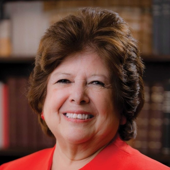 Por acudir a la OEA presentan amparo contra Astrid Lemus para impedir que asuma como magistrada de la CC Por acudir a la OEA, presentan amparo contra Astrid Lemus para impedir que asuma como magistrada de la CC