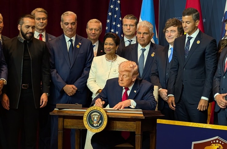 Presidente Donald Trump y los lideres latinoamericanos de derecha. EFE/ Eduard Ribas