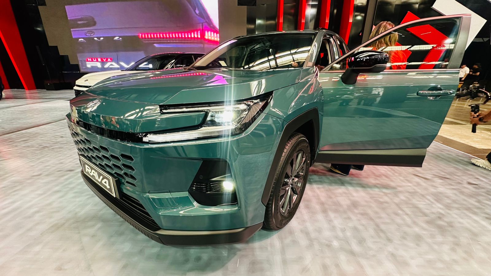La RAV4 2027 ha sido desarrollada sobre la pplataforma Toyota New Global Architectura-K (TNGA-K). Foto La Hora: Yesica Peña.