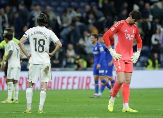 El Real Madrid acumuló su segunda derrota consecutiva en LaLiga y se alejó del FC Barcelona en la tabla de posiciones.