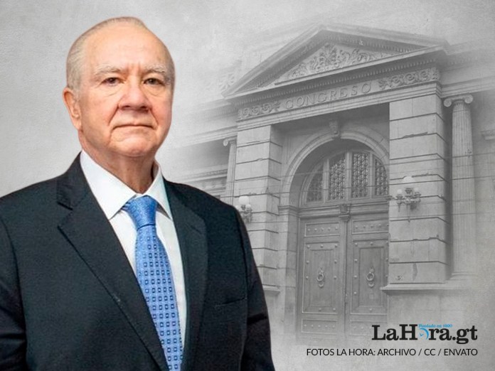 Roberto Molina Barreto Roberto Molina Barreto, magistrado titular de la CC.