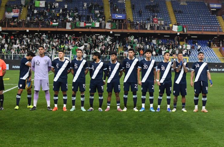 El seleccionado guatemalteco cayó 7-0 ante su similar de Argelia en el amistoso internacional. Foto La Hora: FFG