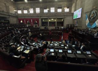 Los diputados deberán de volver a legislar para castigar el abuso sexual en menores de edad luego del veto presidencial a una reforma al Código Penal. Foto La Hora: Joel Maldonado