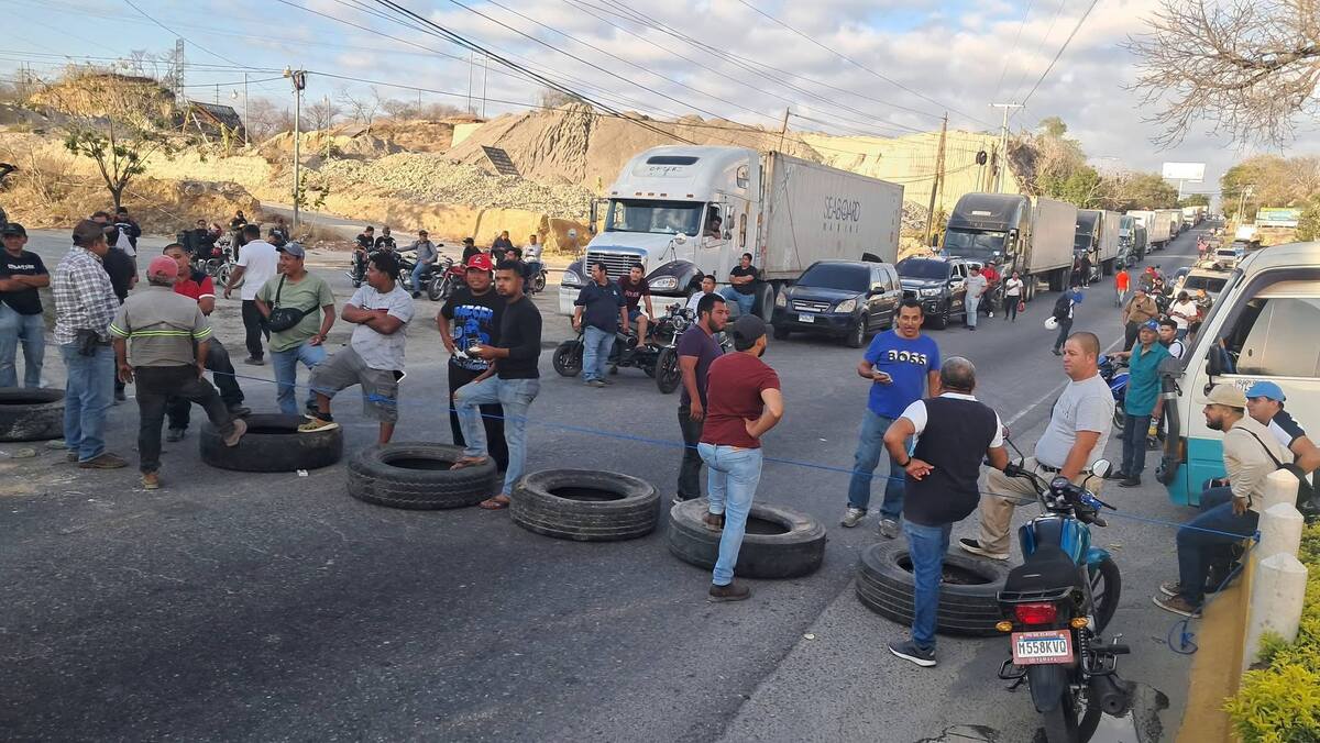 Bloqueos en Ruta al Atlántico provocan pérdidas millonarias, advierte Cámara de Comercio