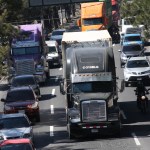 Oficializan restricciones de paso para transporte pesado durante Semana Santa 2026.
