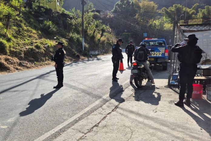 Vehiculos incautados Operativo de tránsito realizado en Chinautla. Foto La Hora: PNC