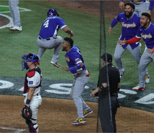 La final del Clásico Mundial de Béisbol 2026 entre EE.UU. y Venezuela se jugó en el estadio LoanDepot Park de Miami, Florida. Foto La Hora: EFE