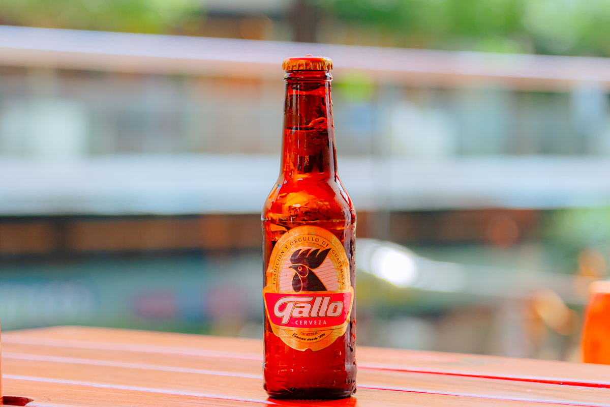 Gallo 7 onzas, la nueva presentación de Cerveza Gallo. Foto: Cerveza Gallo.