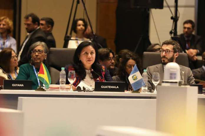 La viceministra de Finanzas, Patricia Joachín, en la asamblea de gobernadores del BID, en Paraguay. Foto: Ministerio de Finanzas