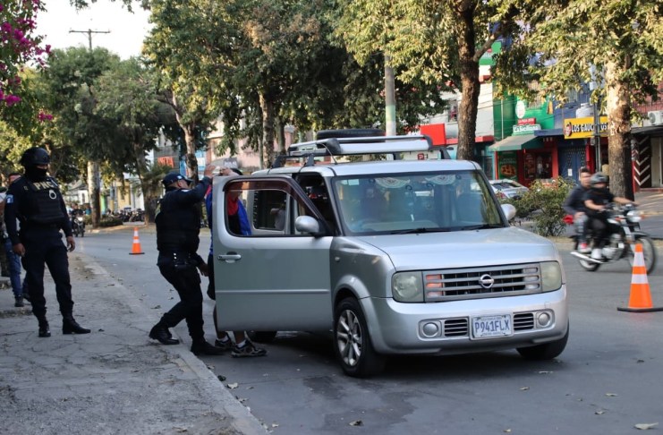 La Policía Nacional Civil realiza operativos debido al estado de Prevención, donde se han capturado a varios pandilleros. Foto: PNC