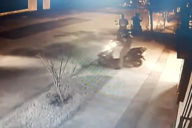 Nancy Sosa salió de su trabajo con su equipo de protección. Foto La Hora: Cortesía.