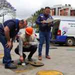 En el trabajo de campo, la PDH determinó que hace falta inspectores para la DIACO y el MEM, instituciones que hacen verificaciones en los expendios de combustible. Foto La Hora: PDH