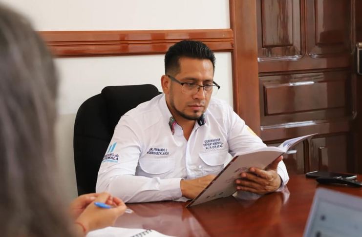 El exgobernador Fernando Rodríguez Klarck fue capturado este viernes vinculado al asesinato del ingeniero José Carlos Dubón en 2022. Foto La Hora: FB/Gobernación Departamental de Alta Verapaz