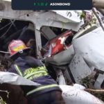 Los Bomberos Municipales Departamentales agilizan la búsqueda de víctimas debido a la densa neblina en la zona montañosa. Foto La Hora: Asonbomd