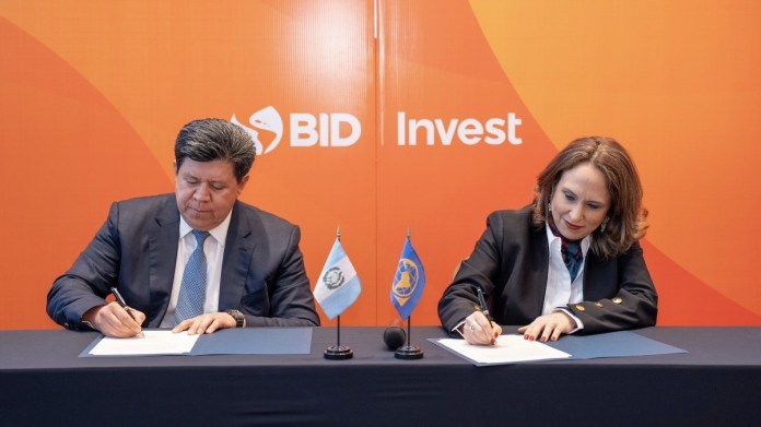 Banco Industrial Banco Industrial y BID Invest formalizaron un acuerdo de financiamiento para apoyar a la MYPES y proyectos sostenibles. Foto: Cortesía Banco Industrial.