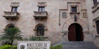Según el Sicoin, el Mingob pagó Q74.3 millones a excolaboradores que demandaron por incumplimiento de derechos laborales. Foto: La Hora/Archivo.