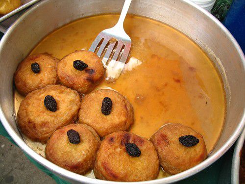 Fotografía de molletes en miel.