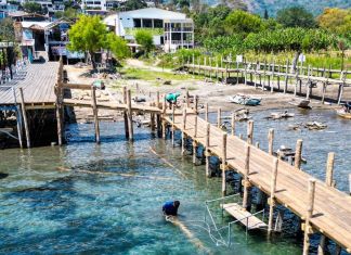 El muelle municipal fue reemplazado por uno nuevo y las autoridades indicaron que el anterior ya estaba deteriorado. Foto La Hora: municipalidad de San Juan La Laguna