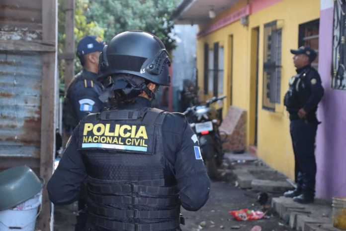 40 personas fueron capturadas durante una serie de allanamientos realizados en distintos puntos del país.