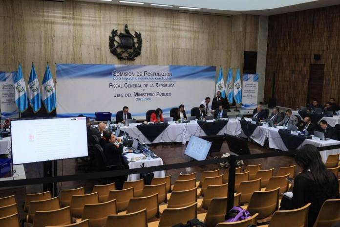 La comisión de postulación fijó las fechas, horarios y listado de aspirantes que serán escuchados en entrevista directa previo a la ponderación de expedientes. Foto La Hora: Daniel Ramírez