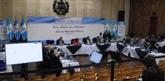 La comisión de postulación fijó las fechas, horarios y listado de aspirantes que serán escuchados en entrevista directa previo a la ponderación de expedientes. Foto La Hora: Daniel Ramírez