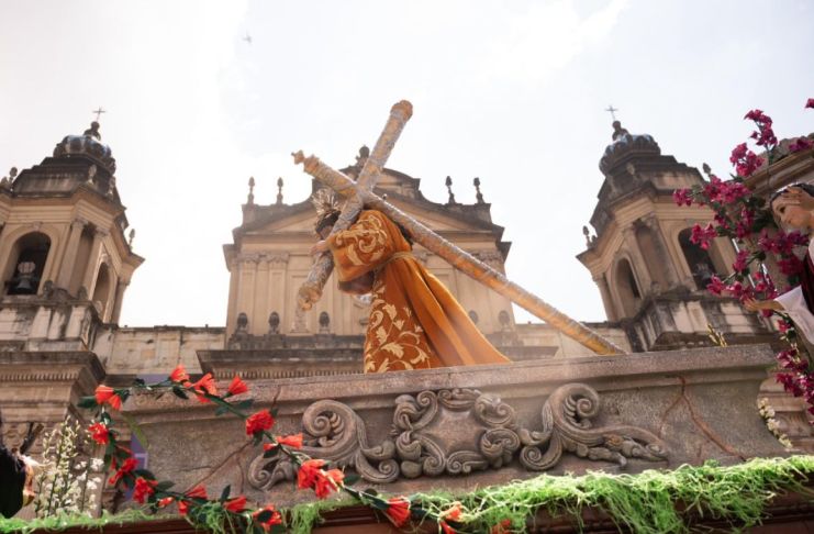Este Domingo de Ramos habrán cierres viales en la zona 1 por el recorrido de dos procesiones. Foto La Hora: Rectoría Capuchinas