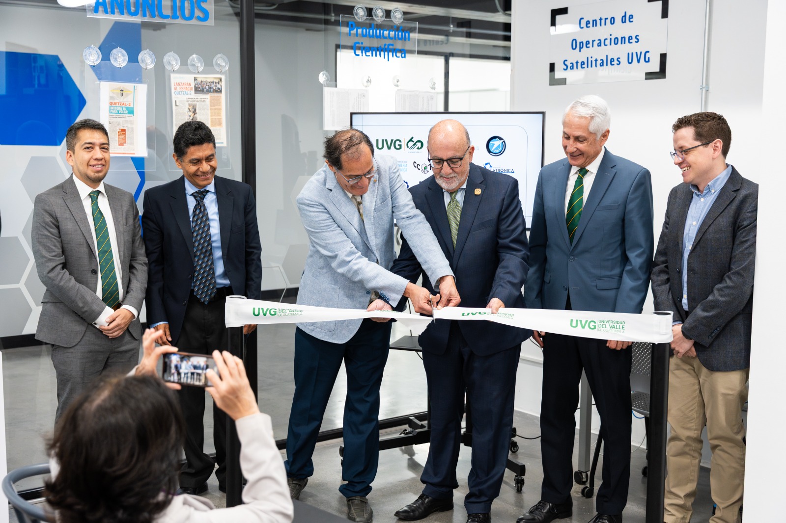 Universidad del Valle de Guatemala con la inauguración del Centro de Operaciones Satelitales fortalece las capacidades espacionales del país. Foto: Cortesía Universidad del Valle de Guatemala