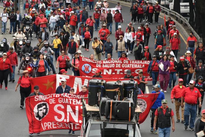 El Sindicato de Salud salió a las calles el pasado viernes 13 de marzo. Foto La Hora: José Orozco
