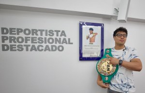 Lester Martínez volverá al ring en agosto para defender su título interino del CMB