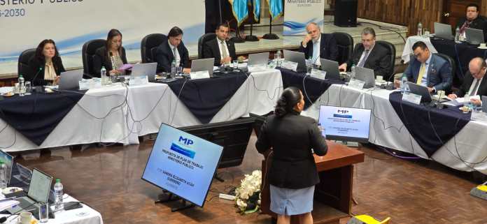 Entrevista a los apsirantes para Fiscal General por parte del a Comisión de Postulación.