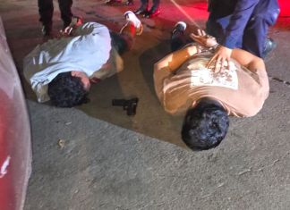 Alias "Mayimbú", detenido junto a presunto cómplice tras ataque armado vinculado a prestamistas "gota a gota". Foto La Hora: PNC