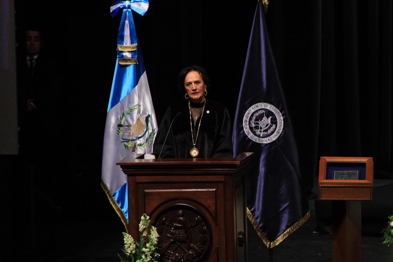 Anabella Morfín, nueva presidenta de la CC, advierte de crisis institucional y promete independencia